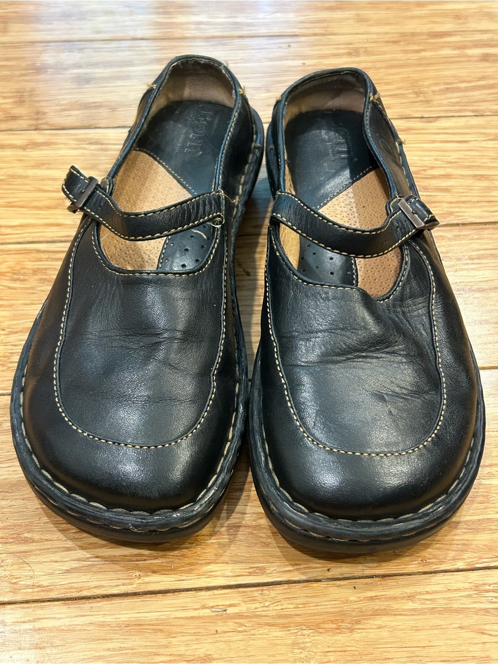 Born Black w/Yellow Stitching Leather Mary Jane Slides Women’s 7.5